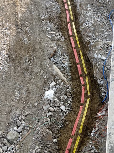 Yer altı OG kablosu üzerine ikaz bandı döşenmesi
